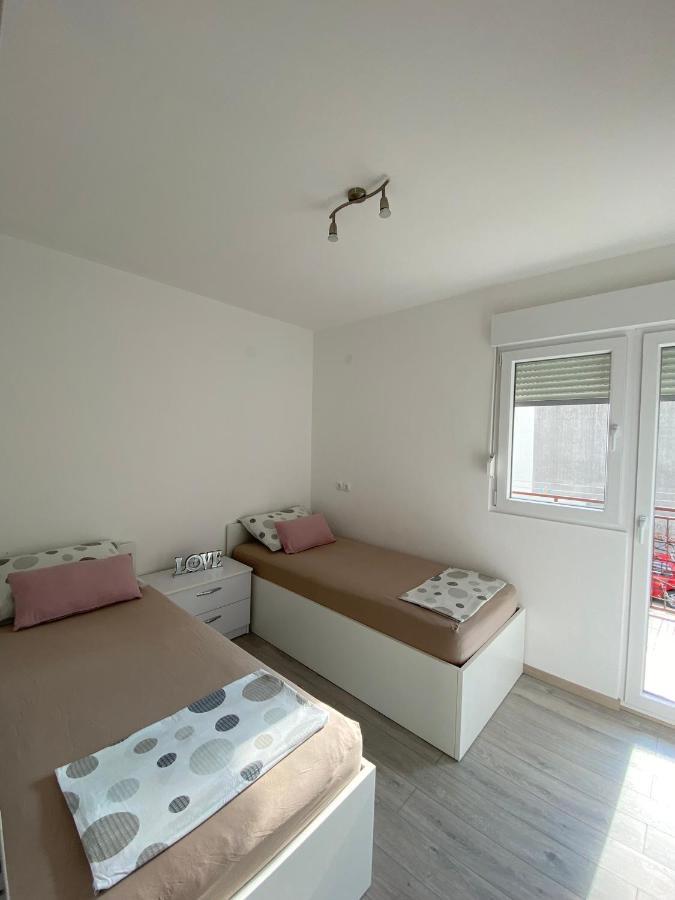 City Apartment Domagoj Omiš Esterno foto