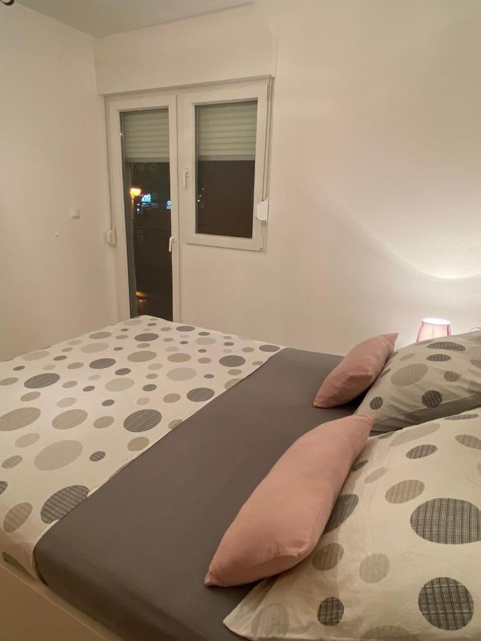 City Apartment Domagoj Omiš Esterno foto